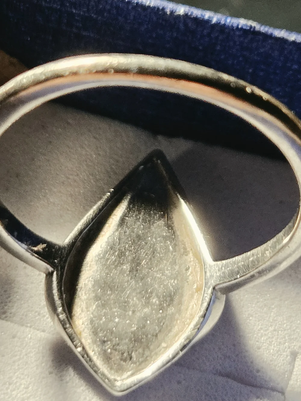 925 Sterling Silver this white